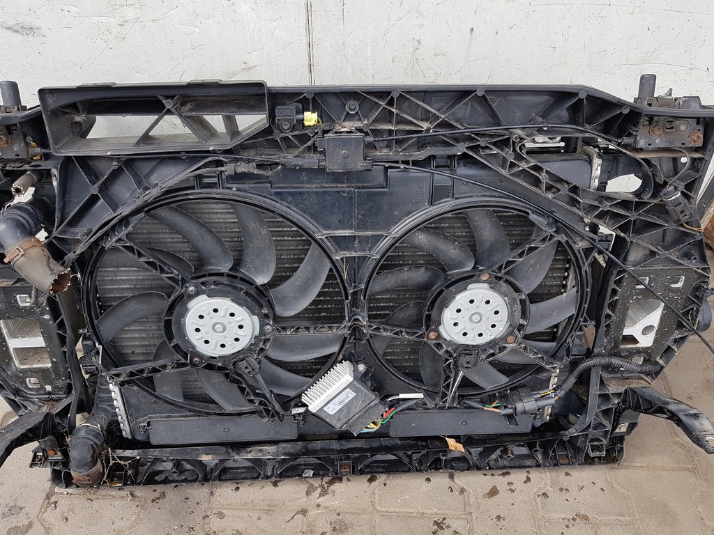 фото №4, Audi q3 8u 11-14r 2.0 tdi pas передний радиатор вентиляторы