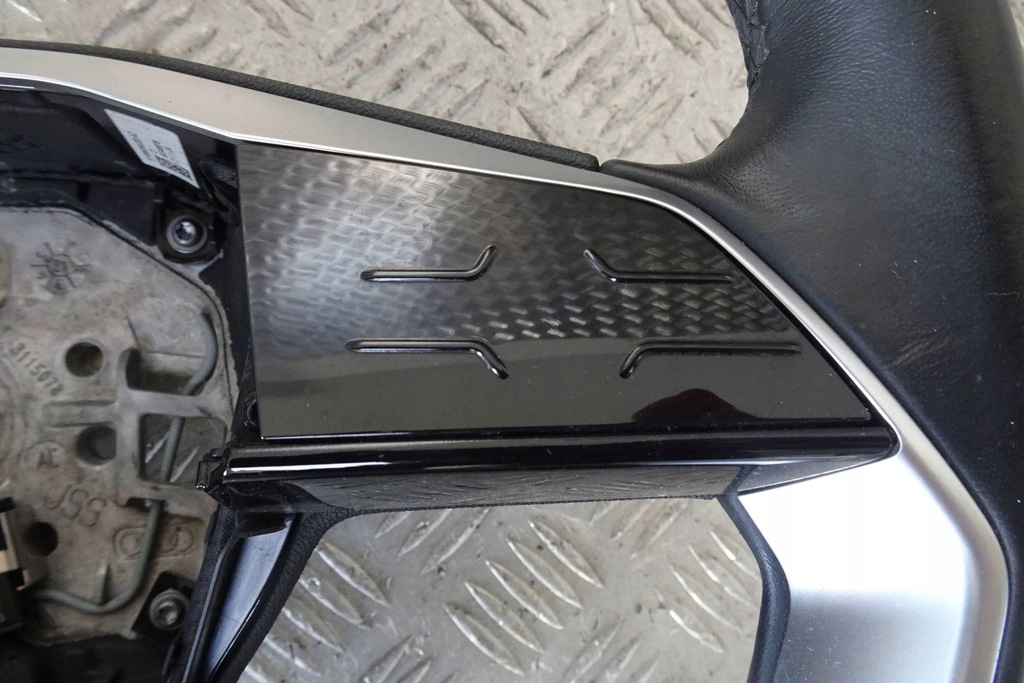 фото №7, Audi q4 e-tron - повітропровід