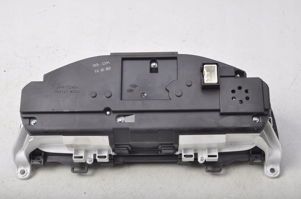 фото №8, Volvo s60 ii v60 дизель счетчик приборы 31453099