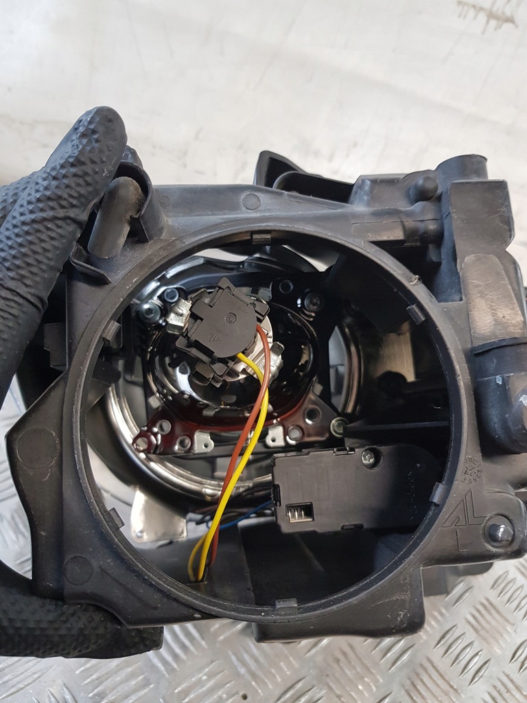 фото №16, Лампа ліва перед 1t1941005r vw touran i lift 07r- europa