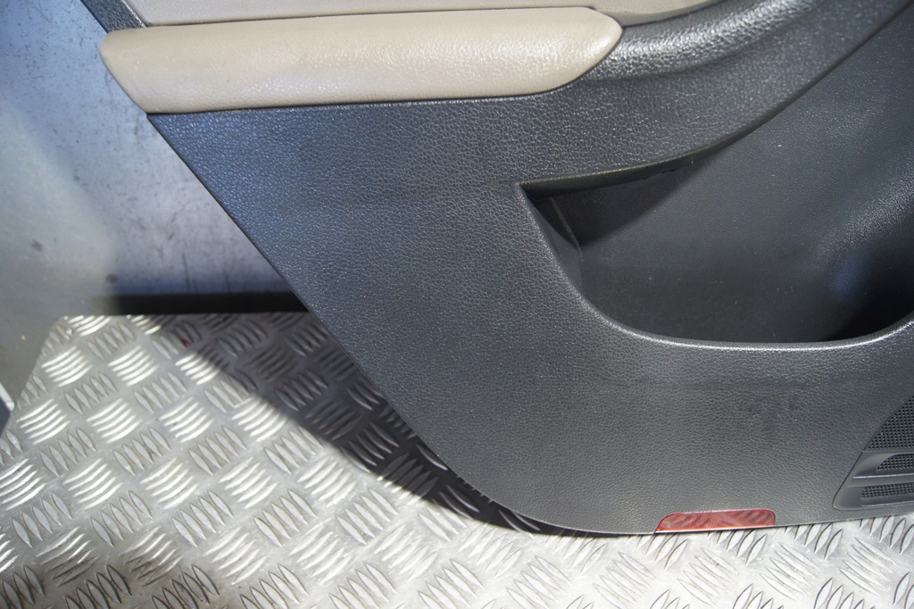 фото №6, Обшивка двері лівий задня jetta 5c 5c6867211a