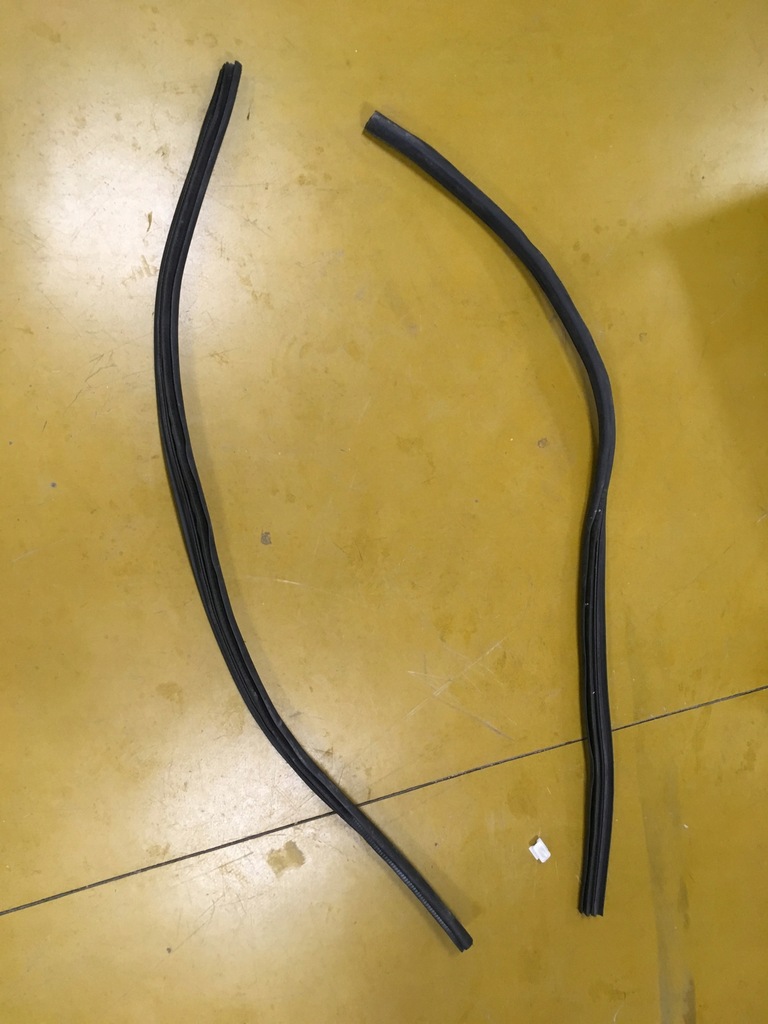 фото №1, Левая нижняя прокладка дверь bmw 2 f23 7267927