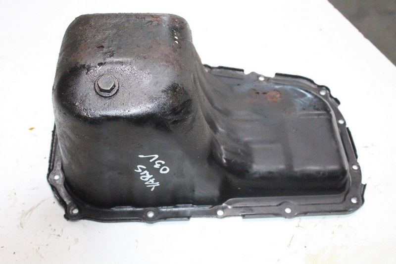 фото №1, Toyota yaris i поддон масляная поддон масла