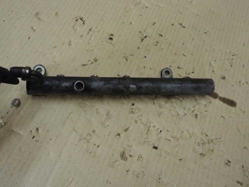 Молдинг впрыскная mercedes w207 w212 3.0 cdi 642 a6420703395 Киев