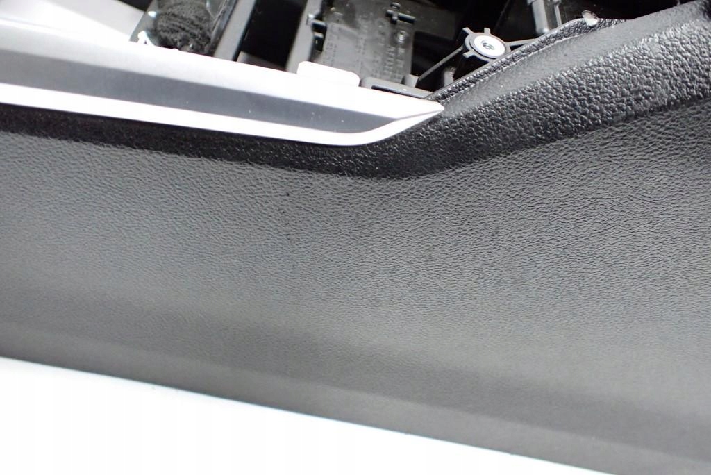 фото №12, Тунель підлокітник usb europa 6806777 bmw 3 g20 g21 20r