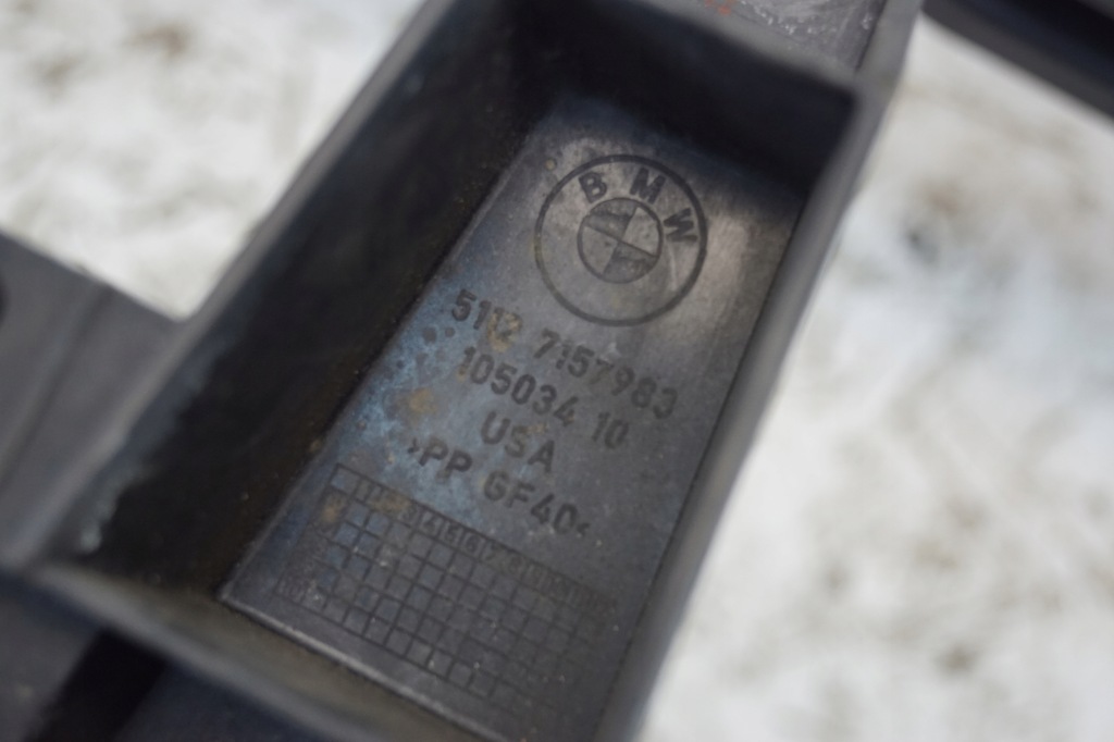 фото №16, Направляющая кронштейн крыла левая bmw x5 e70 7157989