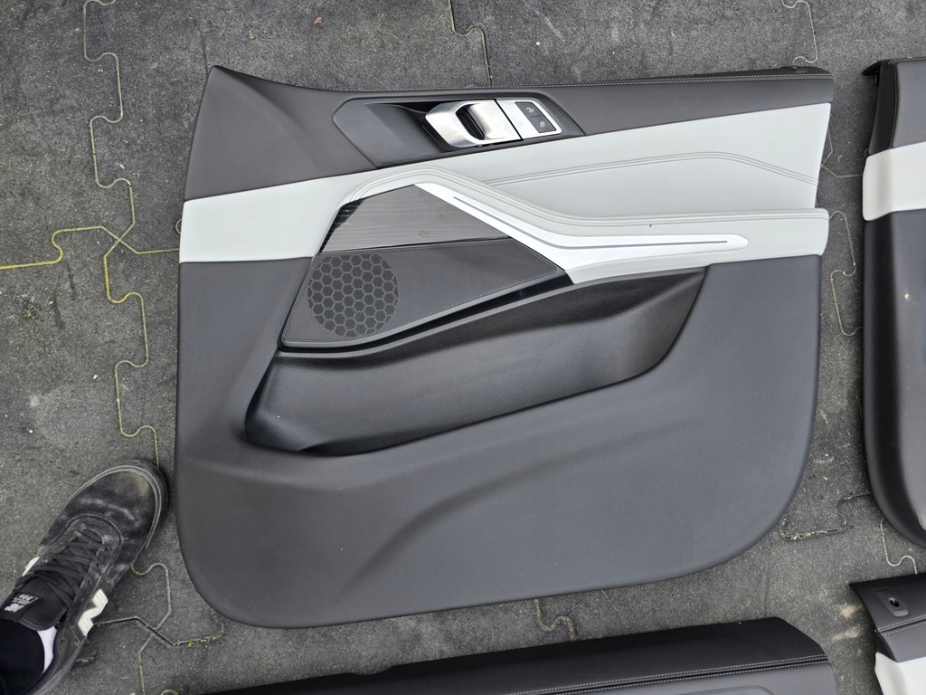 фото №10, Обшивка оббивка двері кронштейн bmw x5 g05