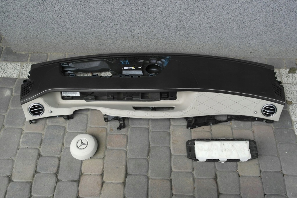 фото №1, Mercedes w222 s панель приладів консоль подушка безпеки панель приладів pulpit полиця pas ремені