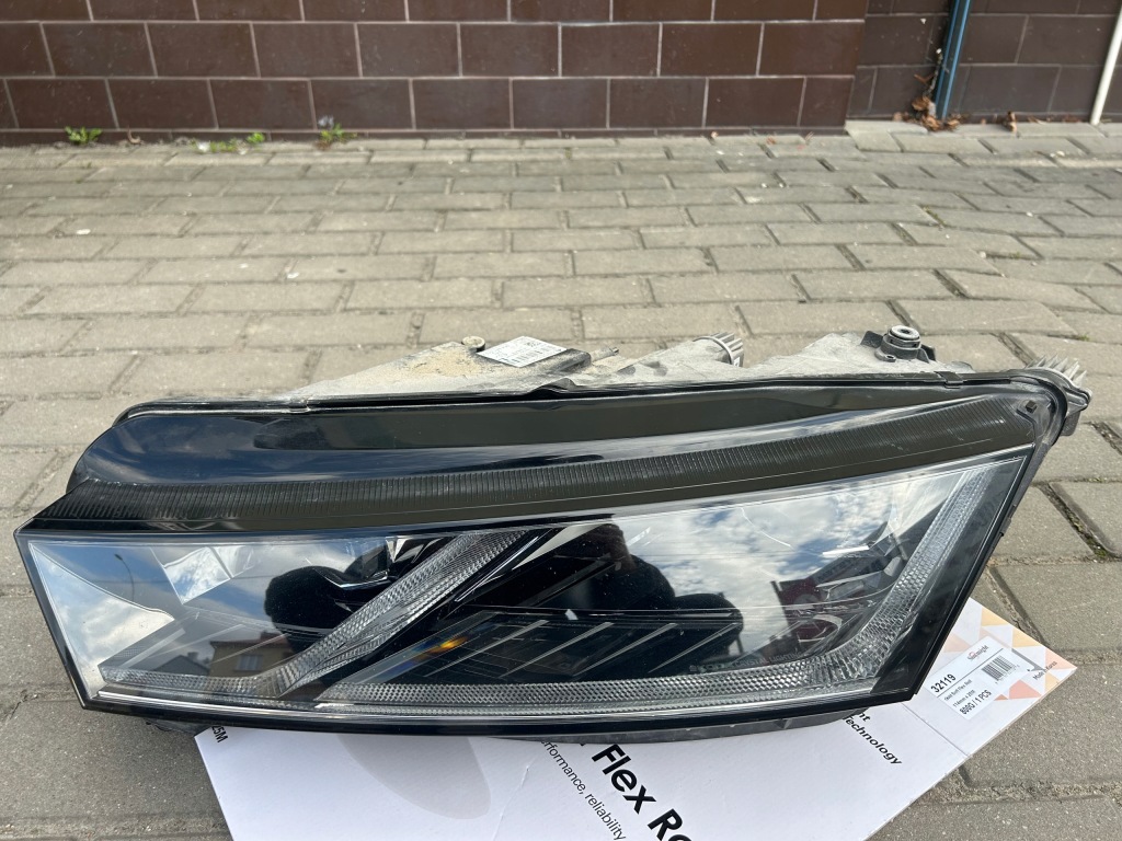 Купити Фара ліва перед skoda octavia iv 5e4941015a