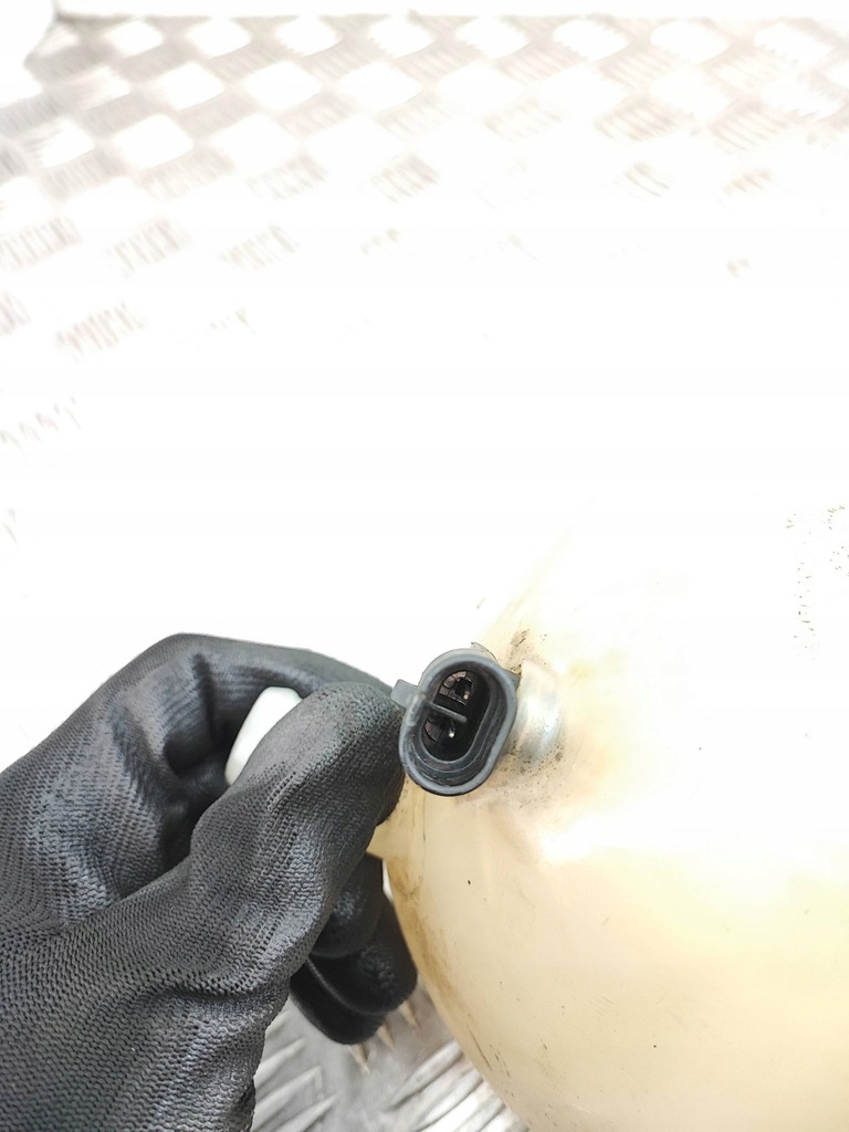 фото №7, Opel signum 2006 бак расширительный охлаждающая жидкость