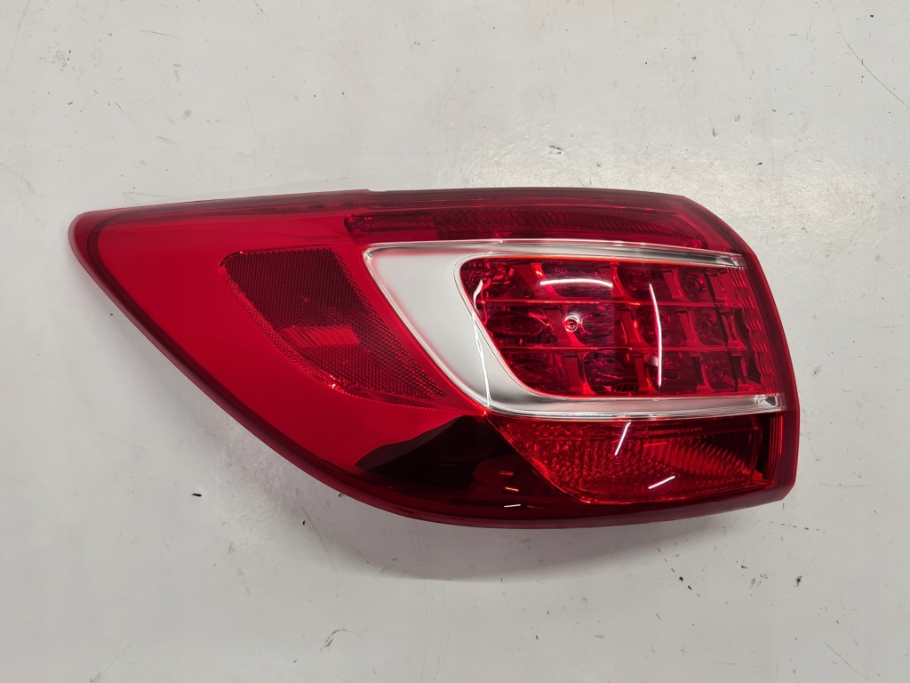 фото №1, Kia sportage iii 12r лампа левый задняя led