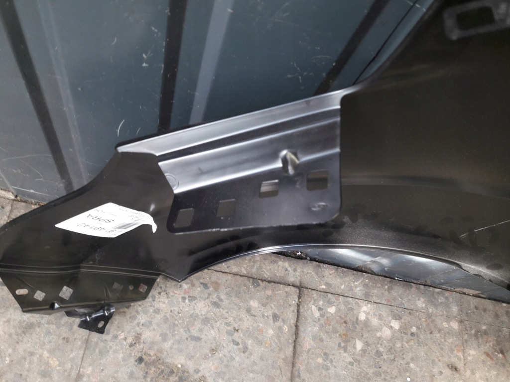 1754102 крыло правый перед ford b max Доставка