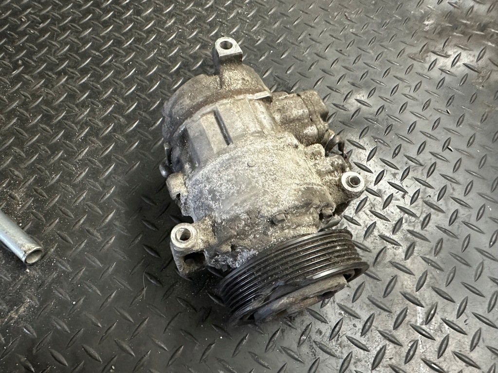 фото №8, Компрессор кондиционера audi a8 d4 3.0 tdi 4h0260805e