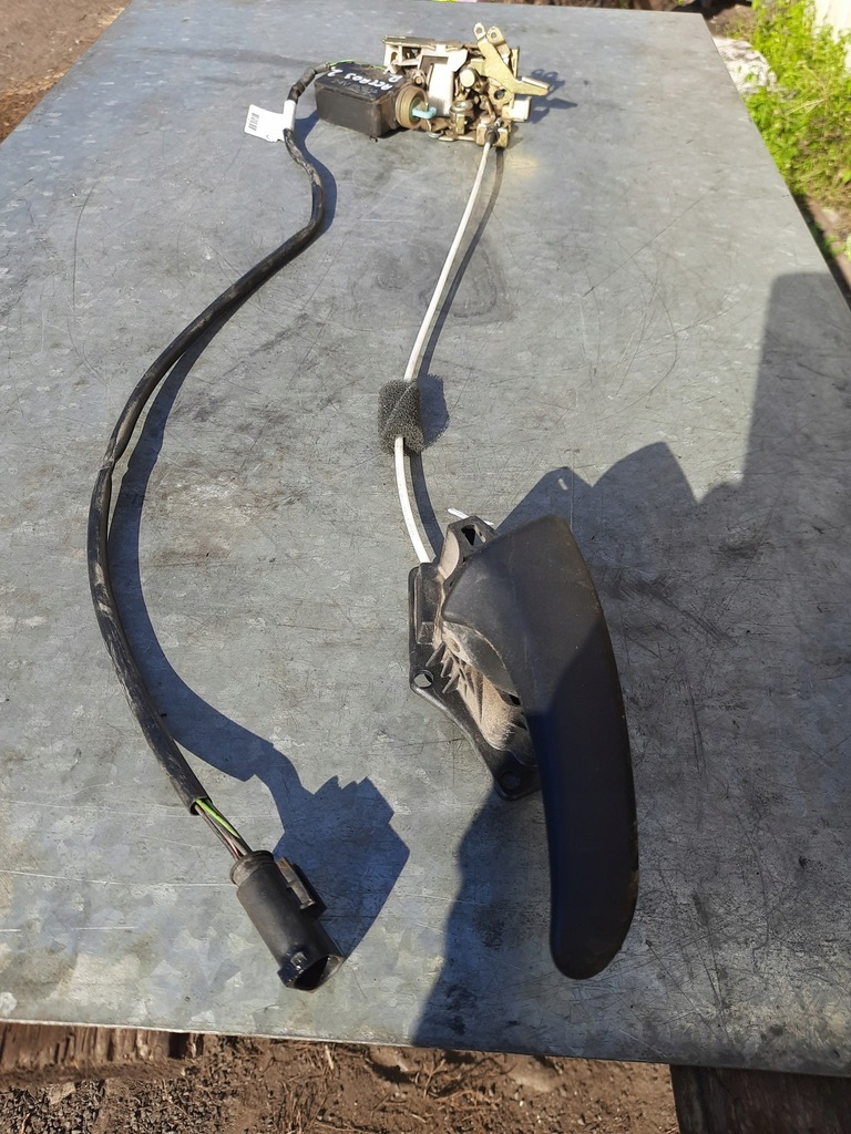 фото №4, Замок дверь правый mercedes actros mp2 mp3