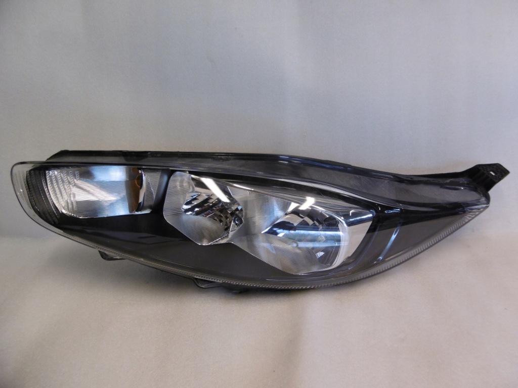 фото №1, Ford fiesta mk7 lift - лампа передняя левая