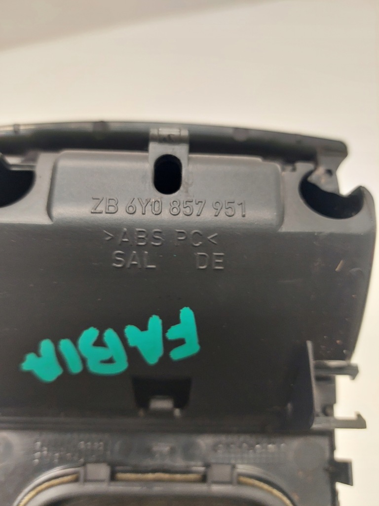 фото №6, Чехол рамка skoda fabia i 6y0857951