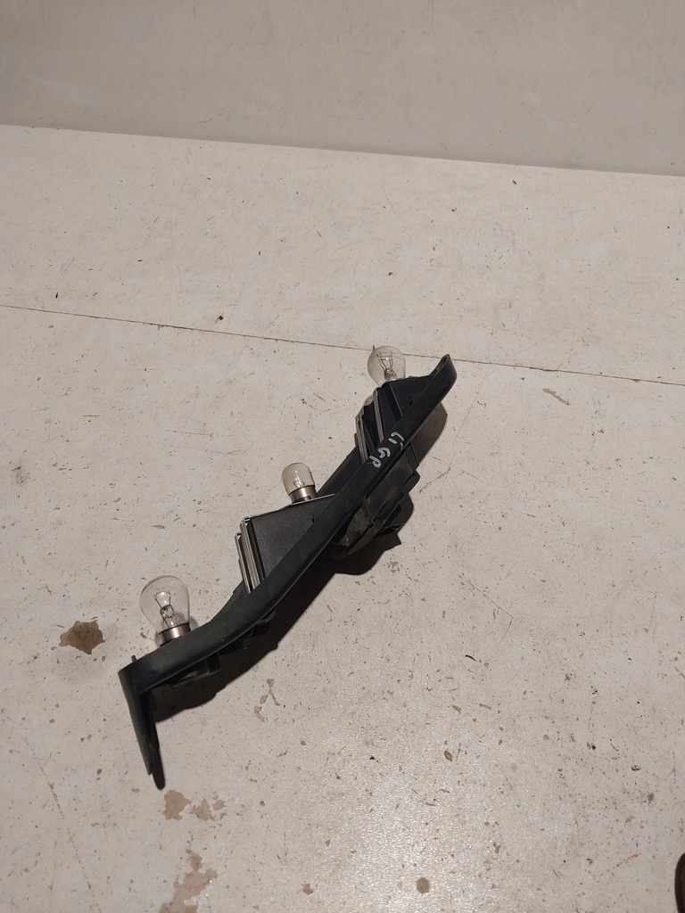 фото №8, Fiat grande punto вкладыш задний лампы лампочка левый левая цоколь молдинг