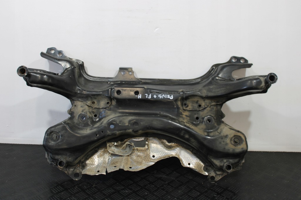 Купить Подрамник подрамник подрамник перед toyota prius + plus рестайлинг