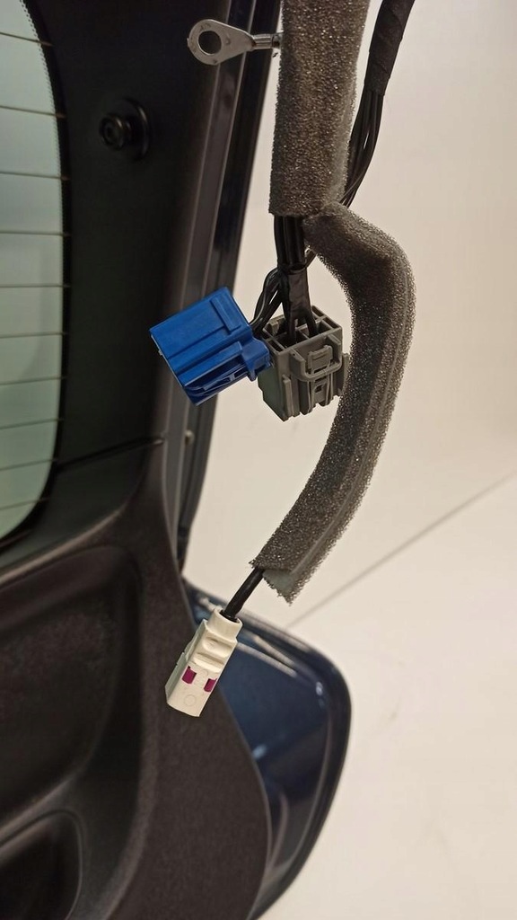 фото №9, Volvo v40 крышка багажника багажника 498 2013 комплектная