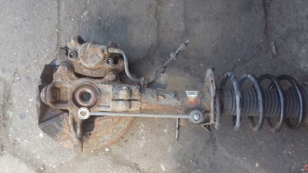 фото №7, Амортизационная стойка поворотный кулак правый volvo s80 ii