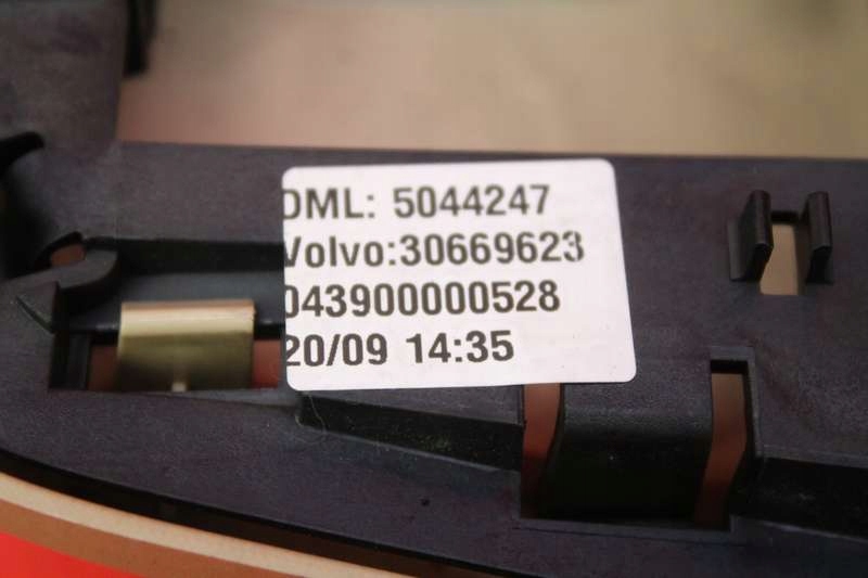 фото №8, Лампа освітлення салону перед 30669623 volvo s60 1 i lift 04-09