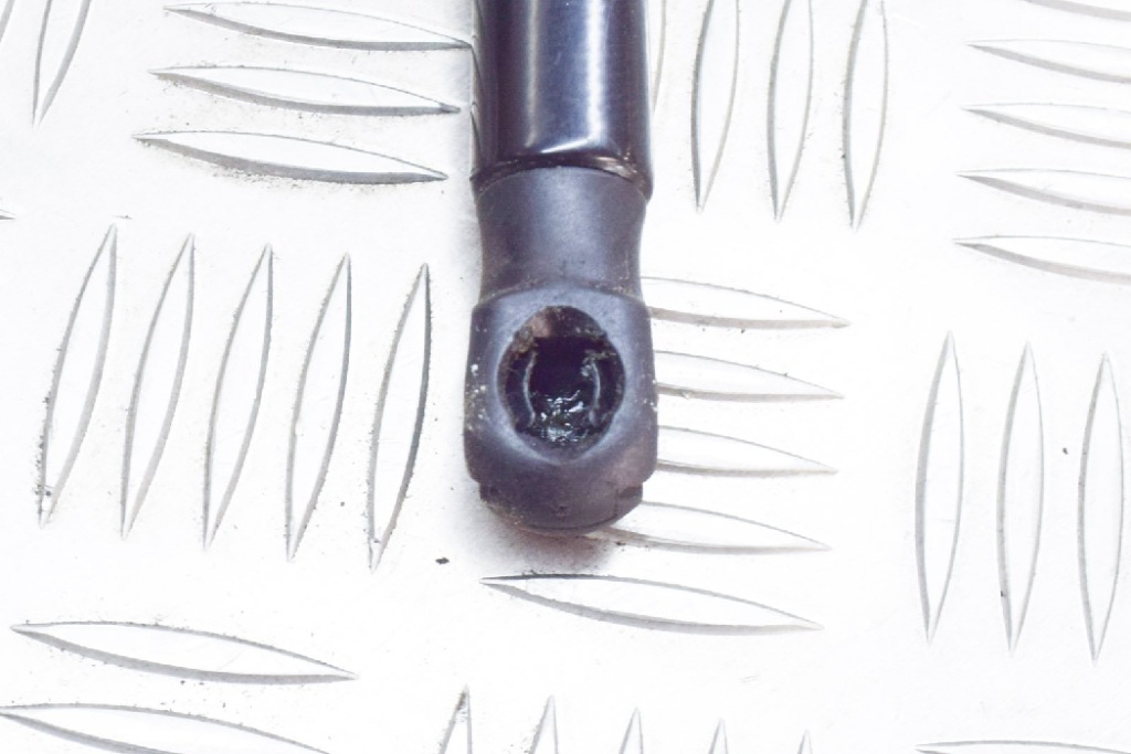 фото №5, Audi a5 sportback 8t8 передняя левая капот привод газовый 8t0823359 2015