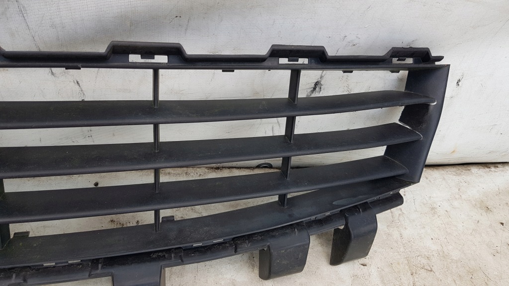 Решётка угол бампера перед renault megane 2 рестайлинг Цена