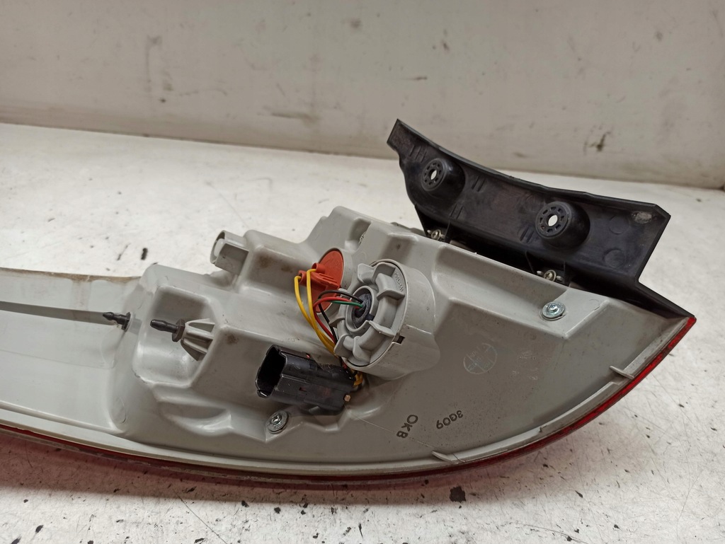 фото №10, Hyundai ix35 lift лампа правая задняя europa 92402-2y5