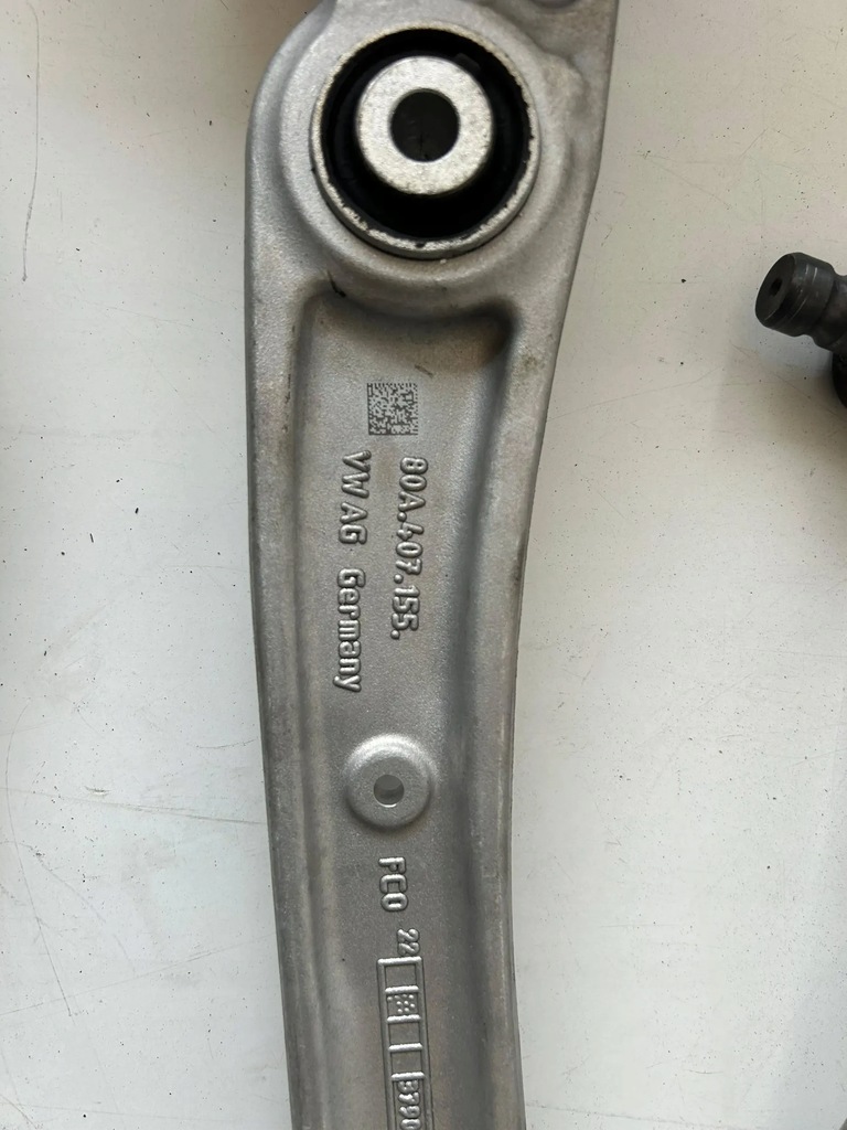 фото №10, Audi q5 80a поворотный кулак рычаг амортизатор оригинал