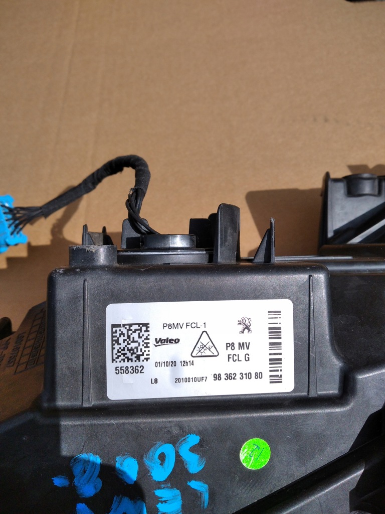 Peugeot 3008 2 p84 5008 p87 2 рестайлинг  full led 20- противотуманная фара led drl левый Недорого