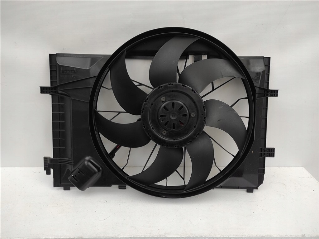 фото №1, Вентилятор mercedes c 203 w203 a2035001593