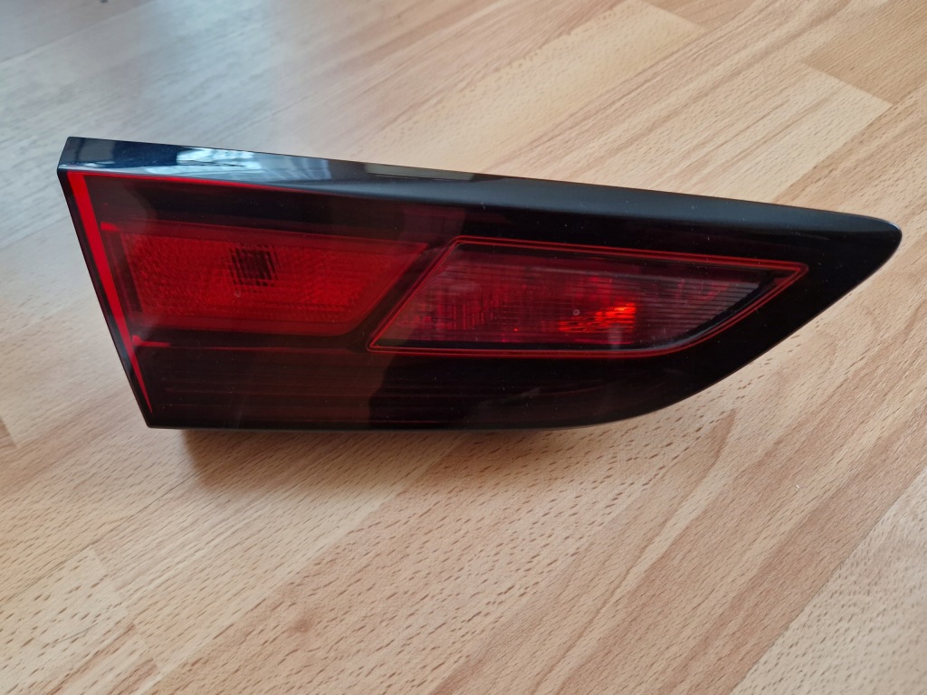 Купить Astra v k h/b лампа задний  задняя левая внутренняя w крышка оригинал состояние bdb