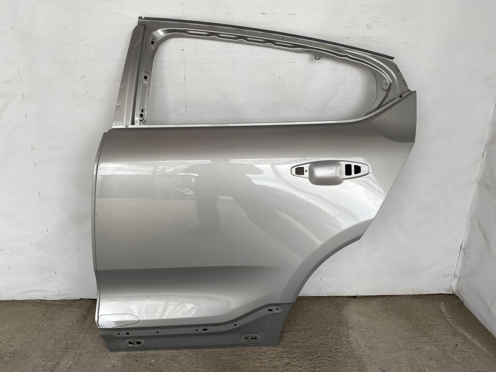 фото №1, Volvo c40 двері задня ліва задні