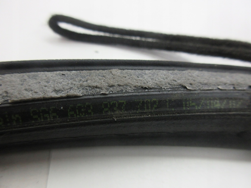 фото №4, Vw polo iv 9n 3d прокладка дверь правый левый перед