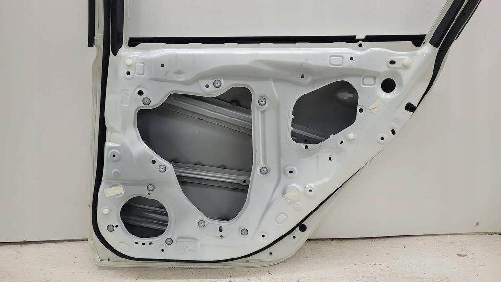 фото №12, Mazda 6 vi gj sedan 12+ дверь задняя задние правое fv