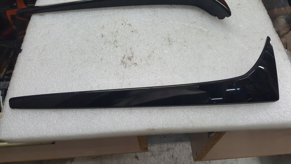 фото №9, Накладки кришки багажника ліва + права сторона skoda karoq 57a827931 57a827932