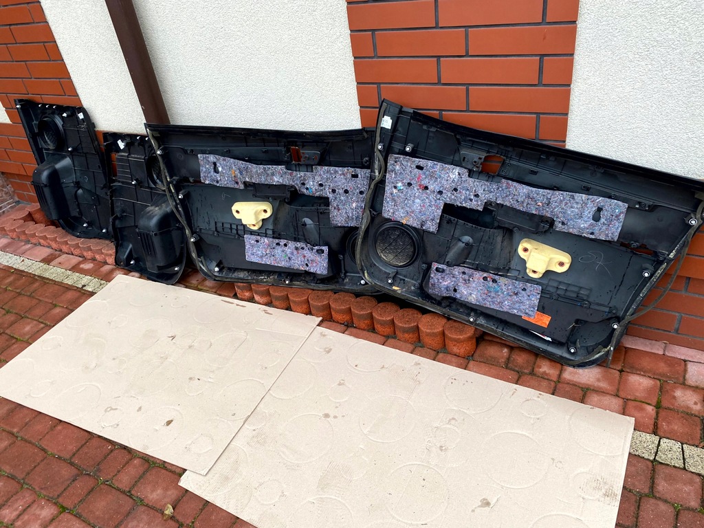 фото №10, Hilux viii 15- 1,5 кабіни обшивка оббивка двері лівий правий перед задня