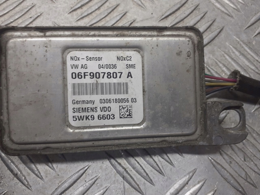 фото №3, Датчик лямбда-зонд audi a3 8p 2.0 fsi 06f907807a