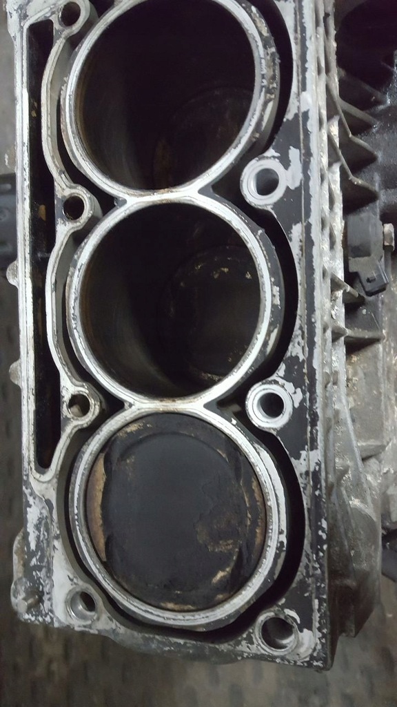 фото №8, Блок двигателя ape vw polo 6n 1,4 бензин