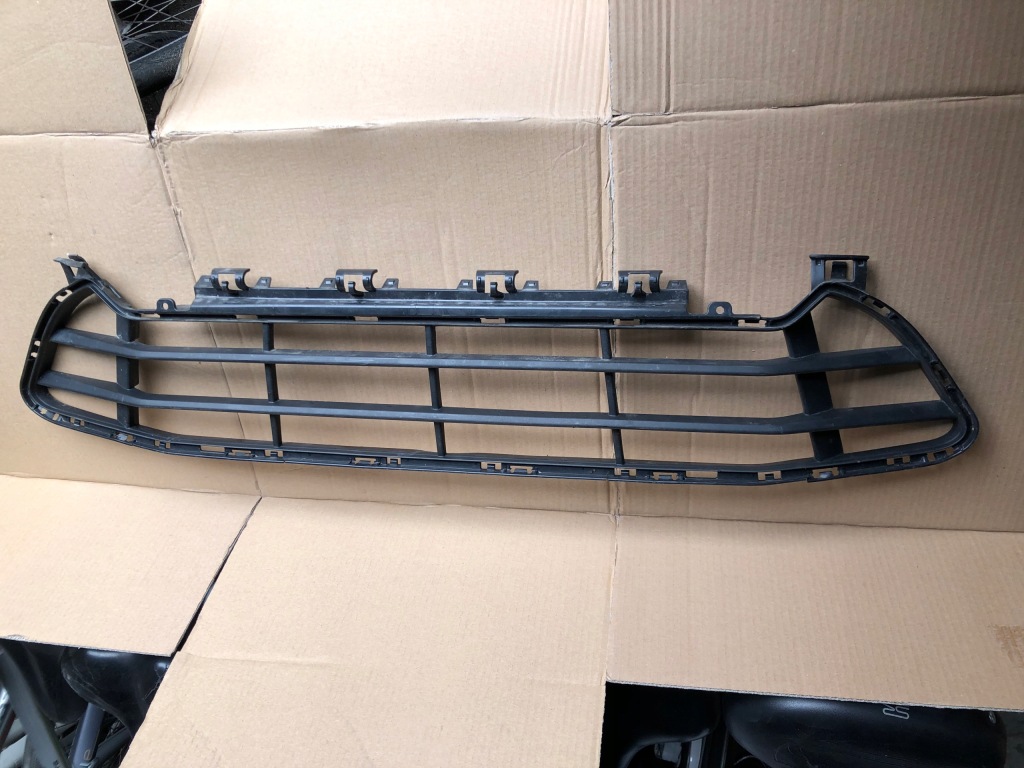 фото №1, Решітка бампера bmw x1 f48 lift lci