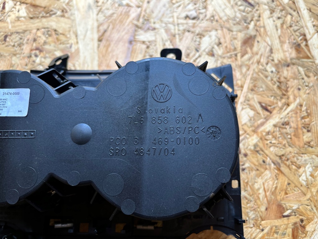 фото №8, Декори накладки декоративні vw touareg 7l6857188q