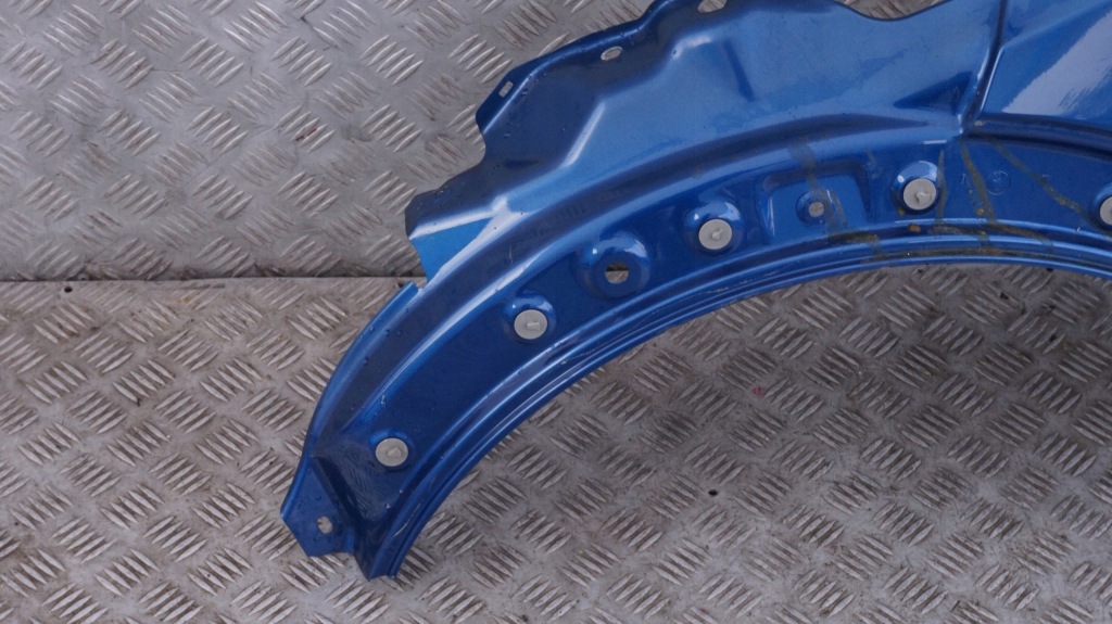 Mini r56 r57 крило ліве lightning blue a63 Ціна