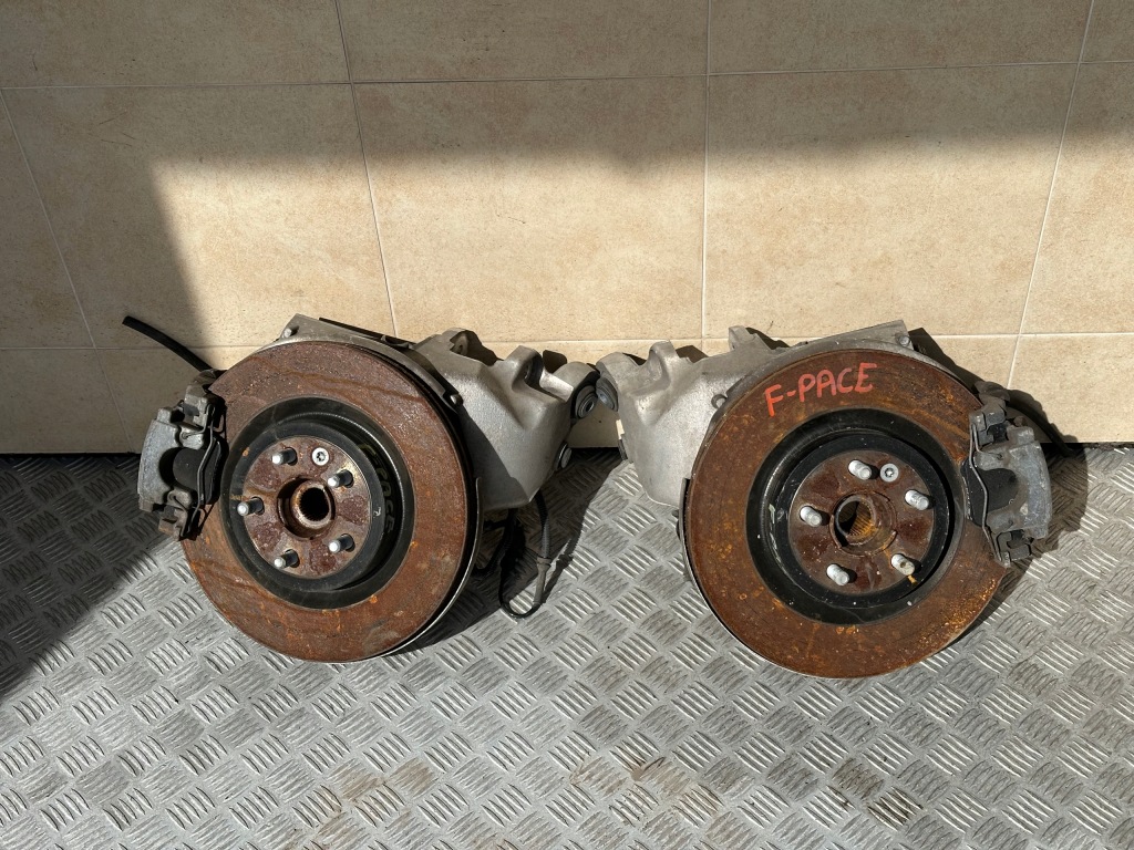 фото №1, Поворотный кулак задняя правая левая jaguar f-pace 2.0 bz