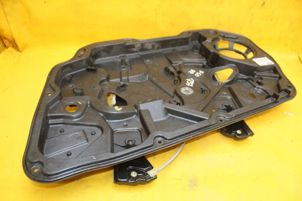 фото №3, Підйомник скло правий перед v60 s60 ii