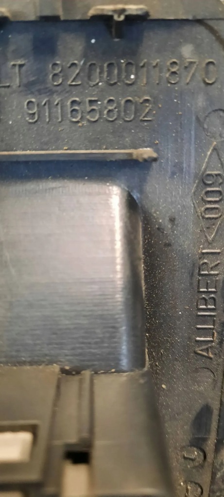 фото №4, Кнопка стекло renault trafic 820001187c повреждённый