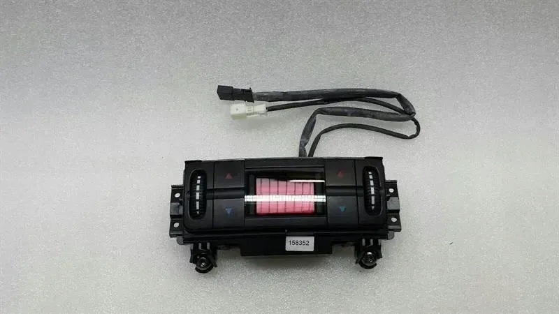 Купити Mercedes e class w211 задній авто climate керування a2118300285 панель a/c