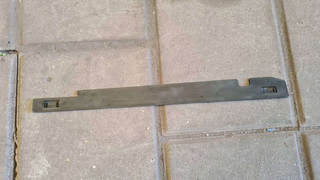 фото №1, Mercedes atego молдинг кронштейн защита