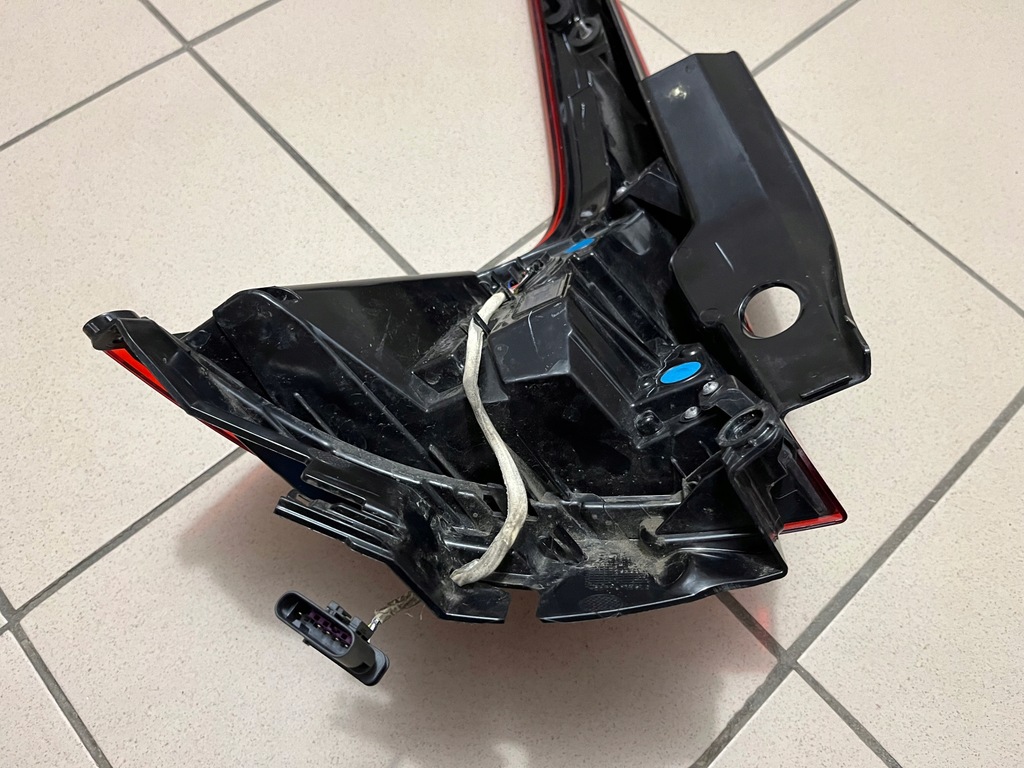 фото №15, Volvo v60 v-60 ii 2 18- led лампа задня задня права