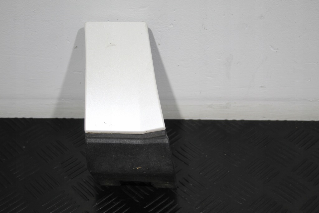 фото №1, Заглушка крыла порог левый перед ford edge mk2 ii bt4b-r1055-dew