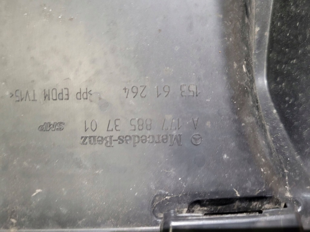 Дифузор накладка бампера задній mercedes a klasa w177 amg + молдинг Київ